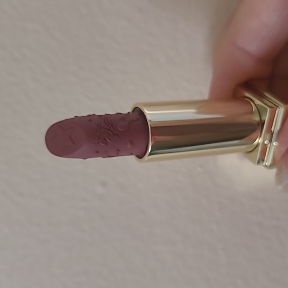 Estee Lauder two lipsticks - Picture 3 of 8